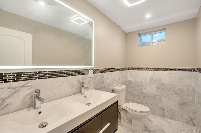 Building Photo - 134-110 10th St