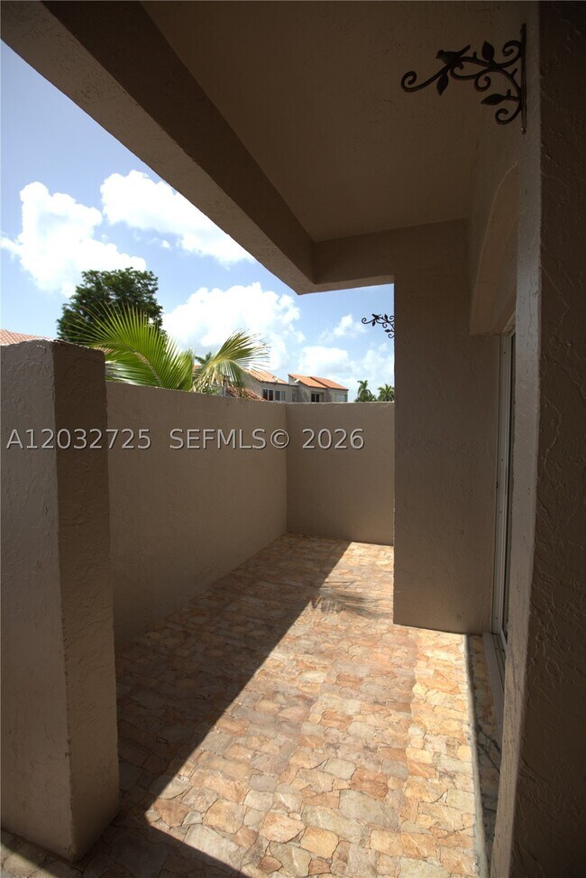 Building Photo - 6475 SW 129th Ave