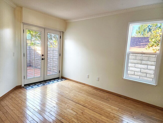 Building Photo - Elevated Living with Sunset Views