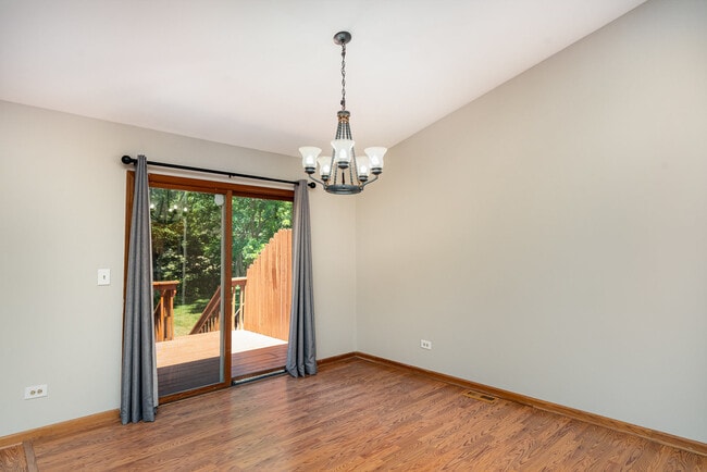 Building Photo - 211 Lorien Ct