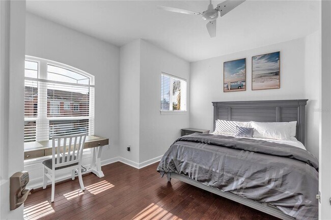 Building Photo - 5469 46th Ct W