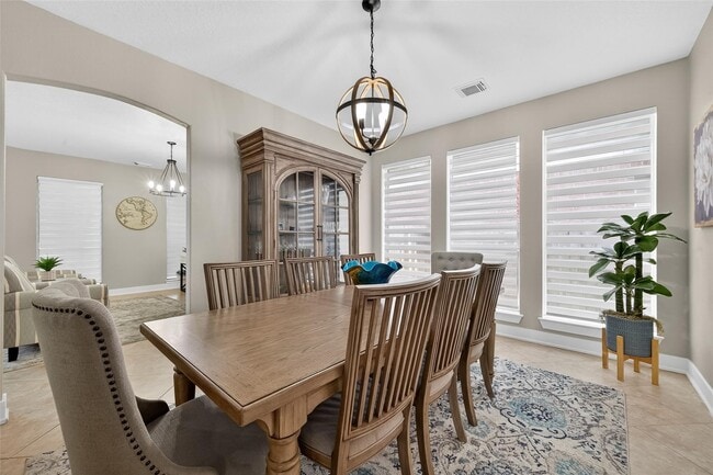 Building Photo - 3718 Garden Green Trail