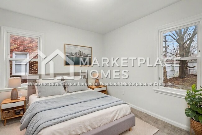 Building Photo - 11235 Roxbury St