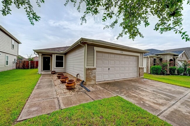 Primary Photo - 15327 Harris Canyon Ln