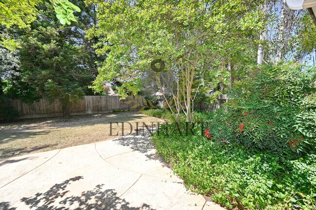 Building Photo - 6353 N Brix Ave