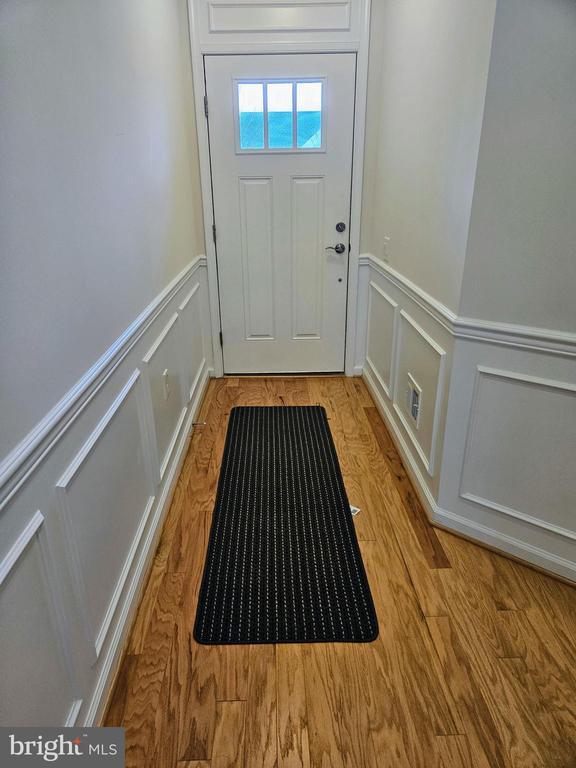 Building Photo - 18 Fenwick Dr