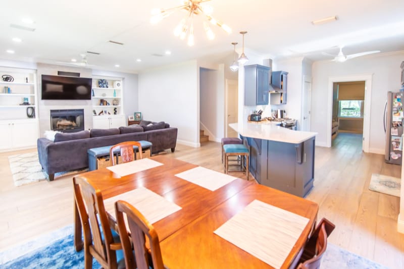 Building Photo - 380 Clareon Dr