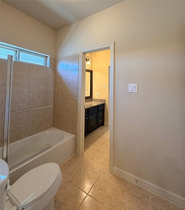 Building Photo - 5423 Lachlan Springs Ln