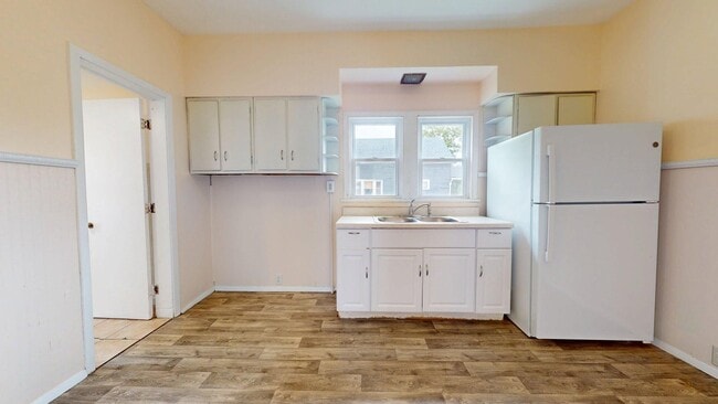 Building Photo - 8200 Beman Ave