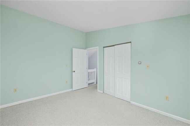 Building Photo - 79 Boyce Ave