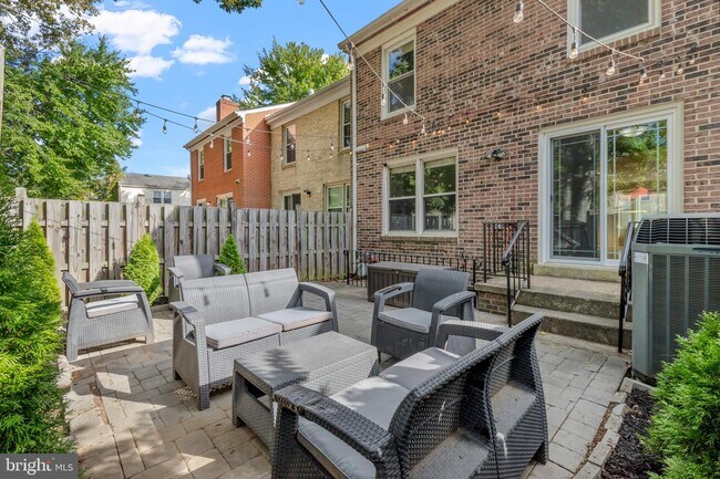 Building Photo - 9106 Suede Ct