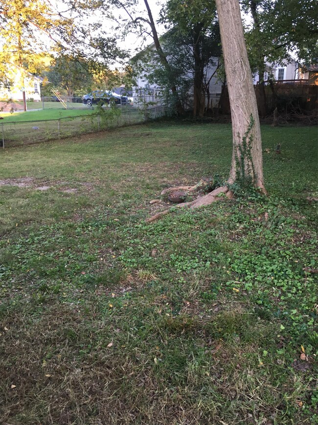 Building Photo - 2203 S Benbow Rd