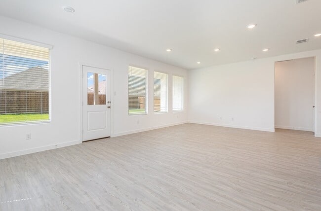 Building Photo - 545 Ml Trce Wy