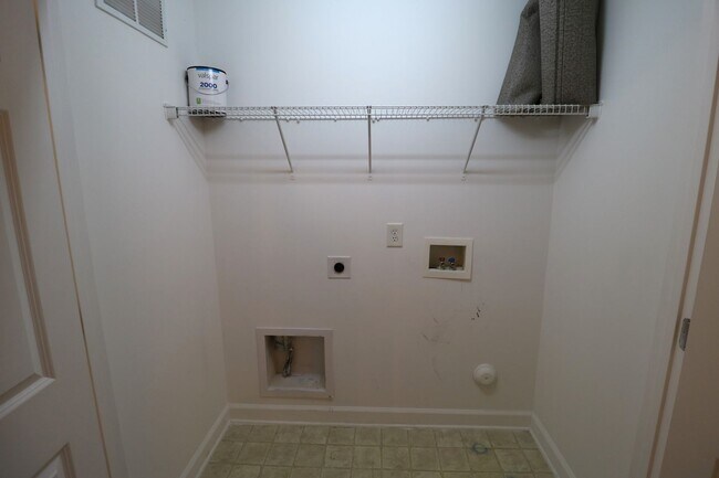 Building Photo - 4762 Tatton Park Dr