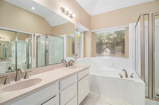 Building Photo - 2224 Heatherton Pl