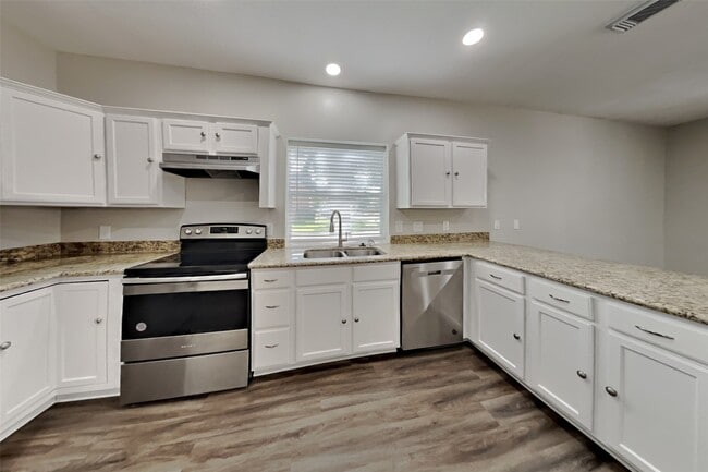 Building Photo - 23134 Beech Canyon Dr
