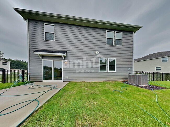 Building Photo - 4788 McDade Lane