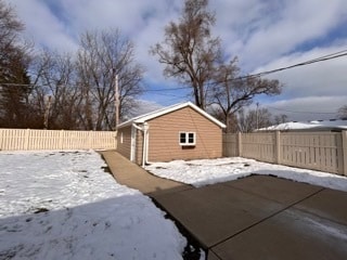 Building Photo - 326 W Adams St