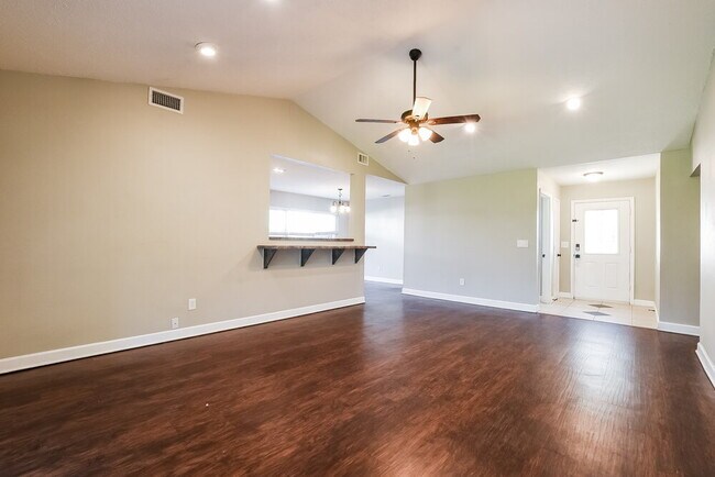 Building Photo - 1009 Black Willow Dr