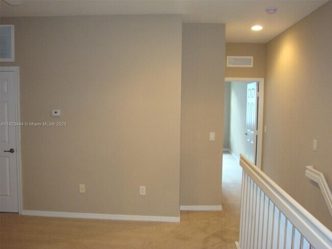 Building Photo - 3013 NW 30th Ave