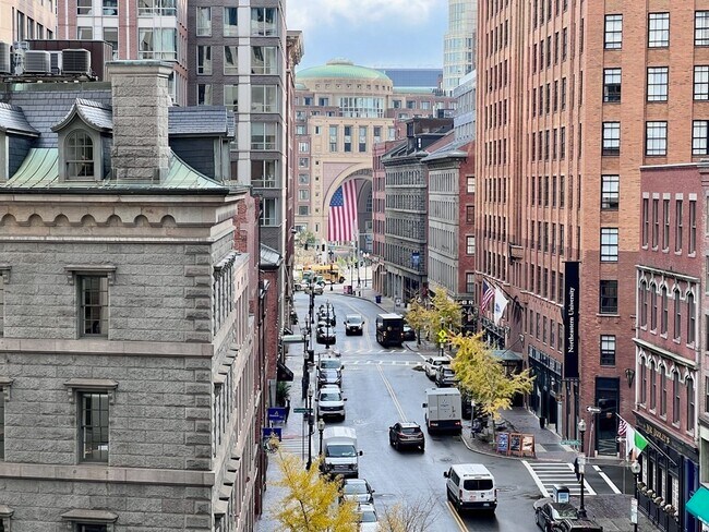 Building Photo - 45 Broad St