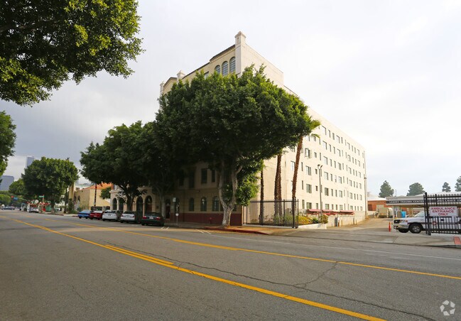 Building Photo - Hope Manor