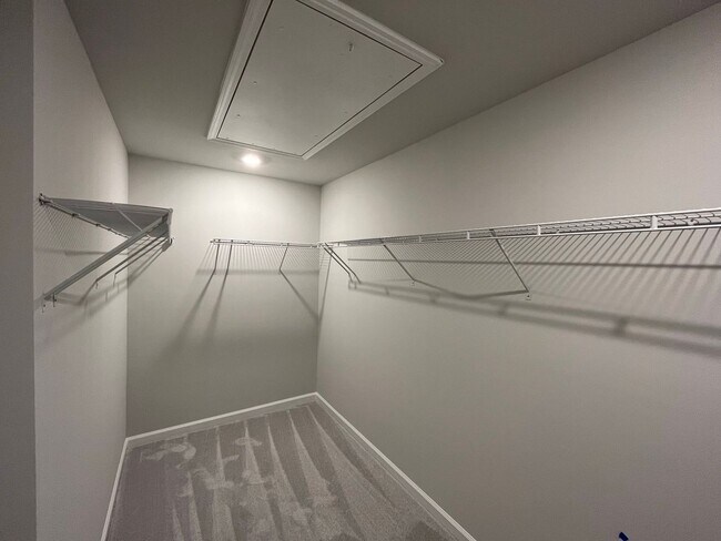 Building Photo - Newly Built 3BD, 2.5BA Raleigh Townhome with Premier HOA Amenities