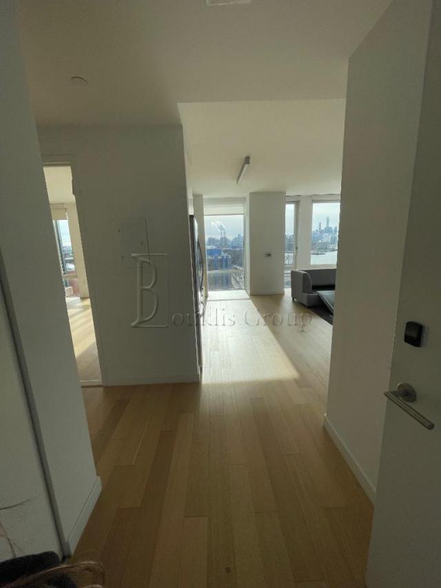 Building Photo - 1 bedroom in ASTORIA NY 11102