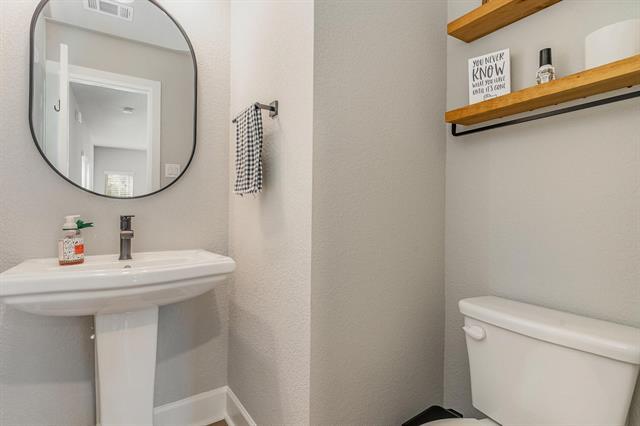 Building Photo - 7104 Amber Grv Ct