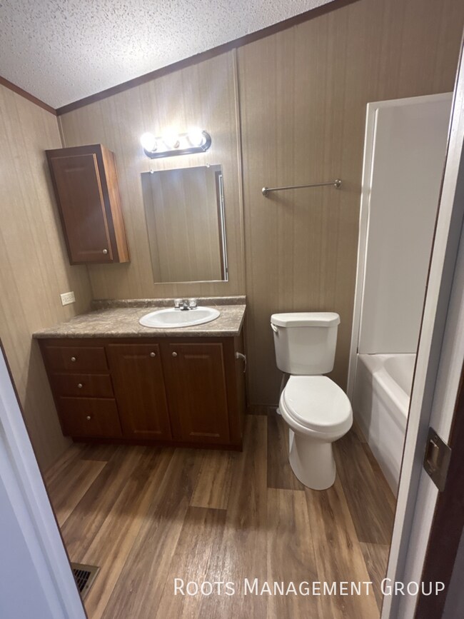 Building Photo - Eastern Villa Mhp