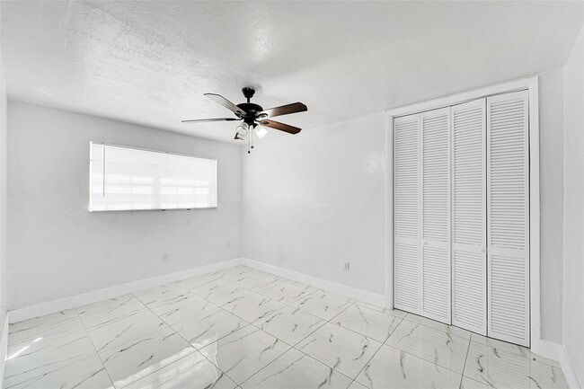 Building Photo - 7251 Grandview Blvd