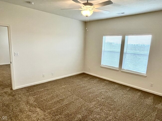 Building Photo - 6250 Shale Crescent Dr