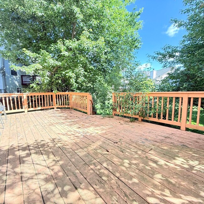 Building Photo - 4953 S Ridgeside Cir