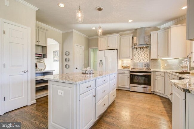 Building Photo - 710 Parrish Farm Ln