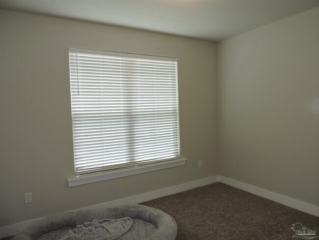 Building Photo - 8823 Airway Dr