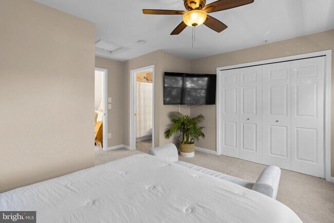 Building Photo - 2940 Huntington Grove Square