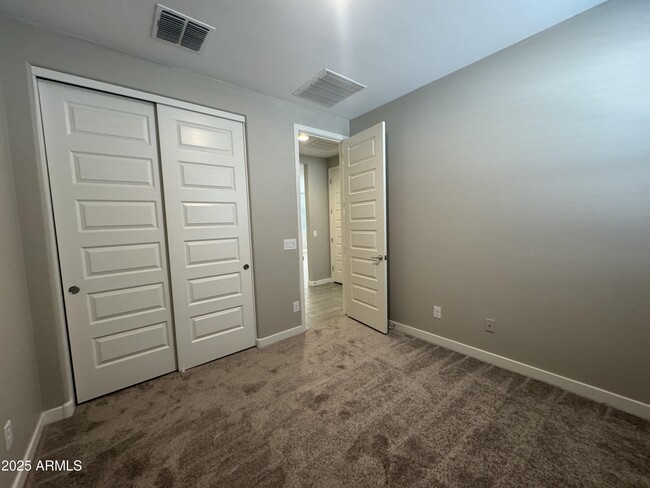Building Photo - 4306 S 94th Ln