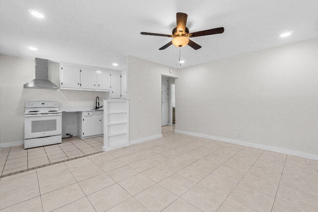 Building Photo - 1790 Redbank Rd