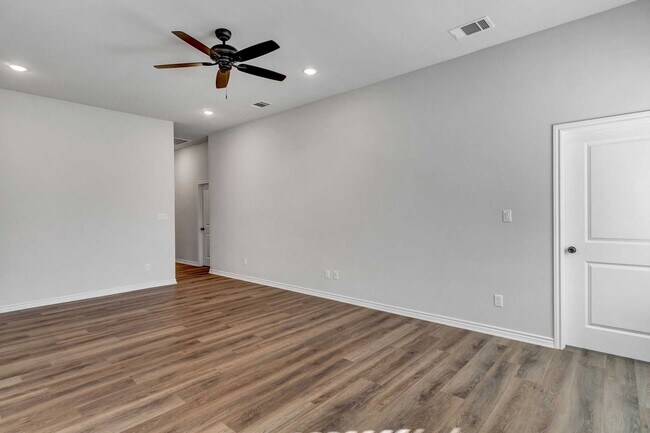 Building Photo - New Construction 3 Bedroom 2 Bathroom in S...