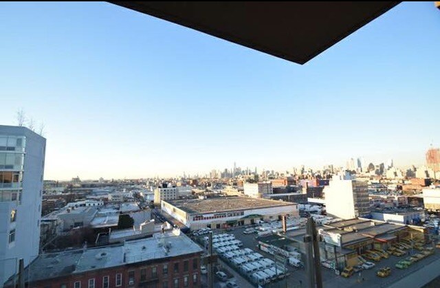 Building Photo - 278 6th St