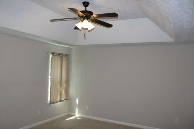 Building Photo - 7105 Summerton Dr