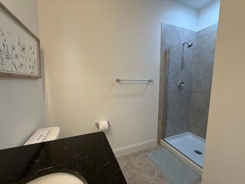 Building Photo - 224 Captiva Dr