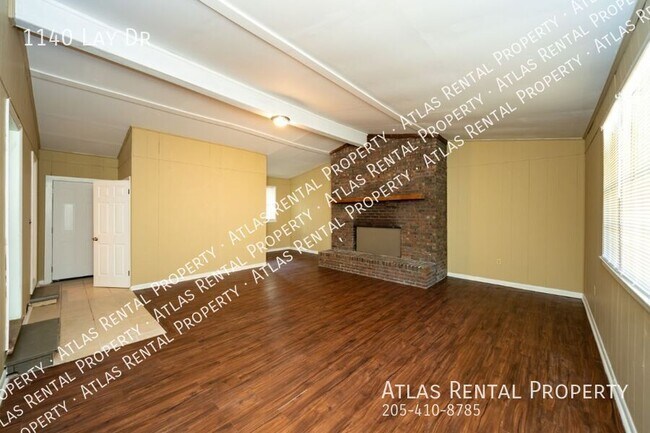 Building Photo - 1140 Lay Dr