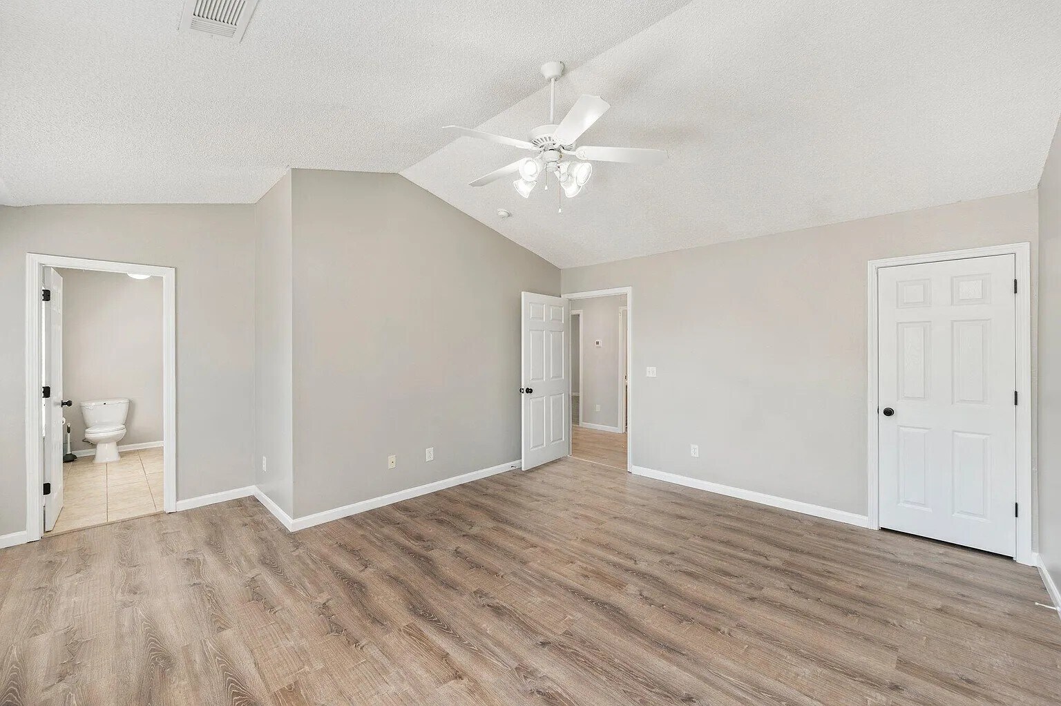 Building Photo - 329 Dahlquist Dr