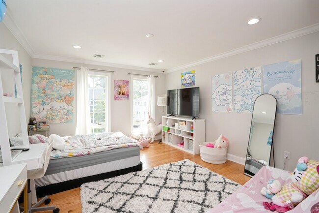 Building Photo - 105 Westervelt Pl