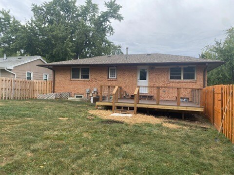 Fenced-in backyard - 1400 Fairfield St