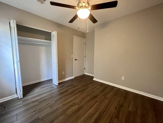 Building Photo - 21A Battery Walk Court