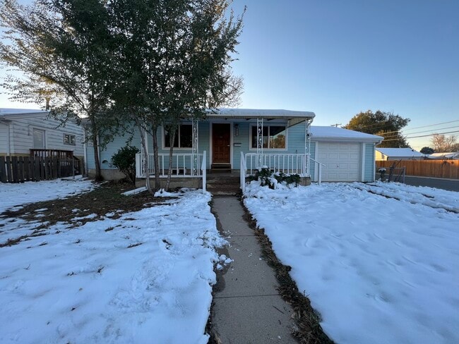 Building Photo - 3701 S Hooker St