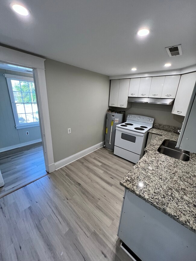 Building Photo - 4812 Chamberlayne Ave