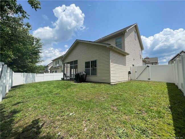 Building Photo - 132 Bicentennial Way